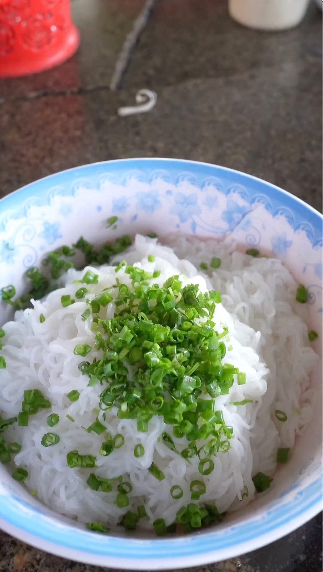 Sự thật đằng sau tô bún đắt nhất Việt Nam- Ảnh 6.