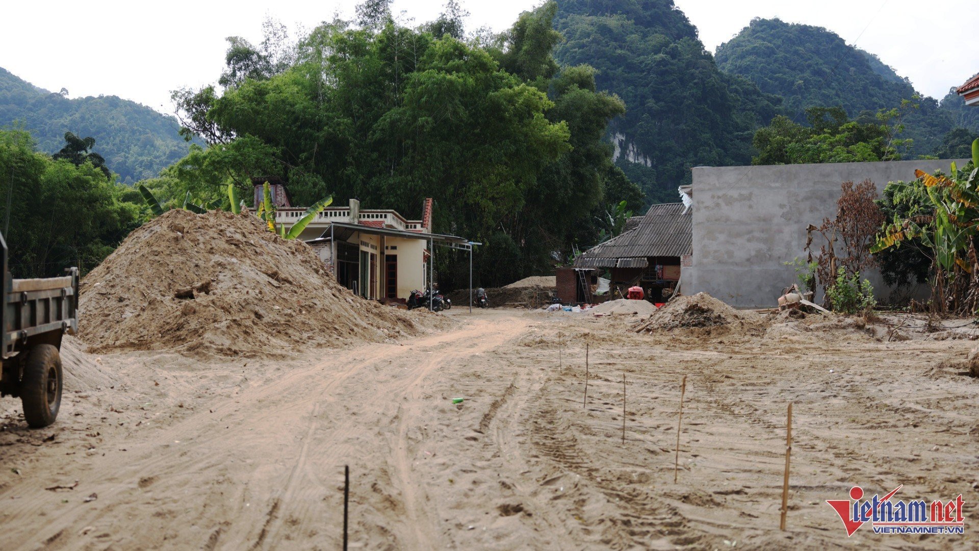 W-lang chut 15.jpg