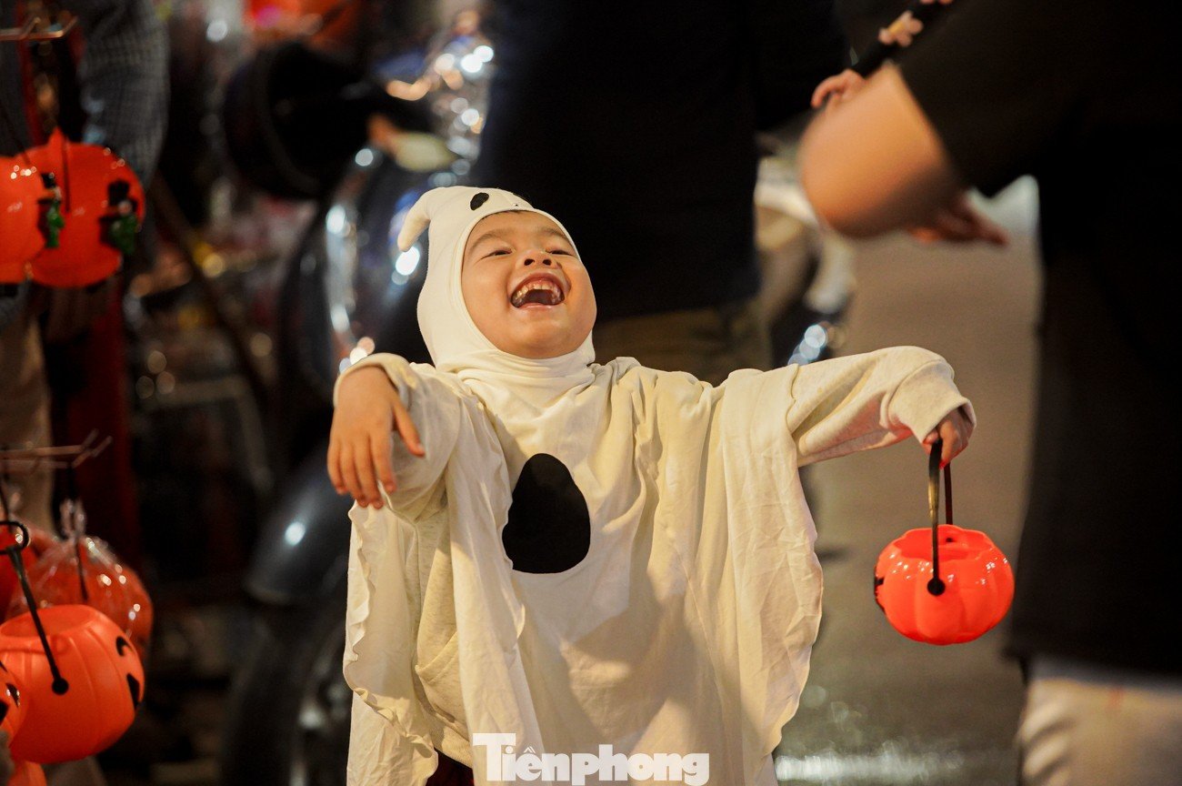 tp-halloween-17.jpg