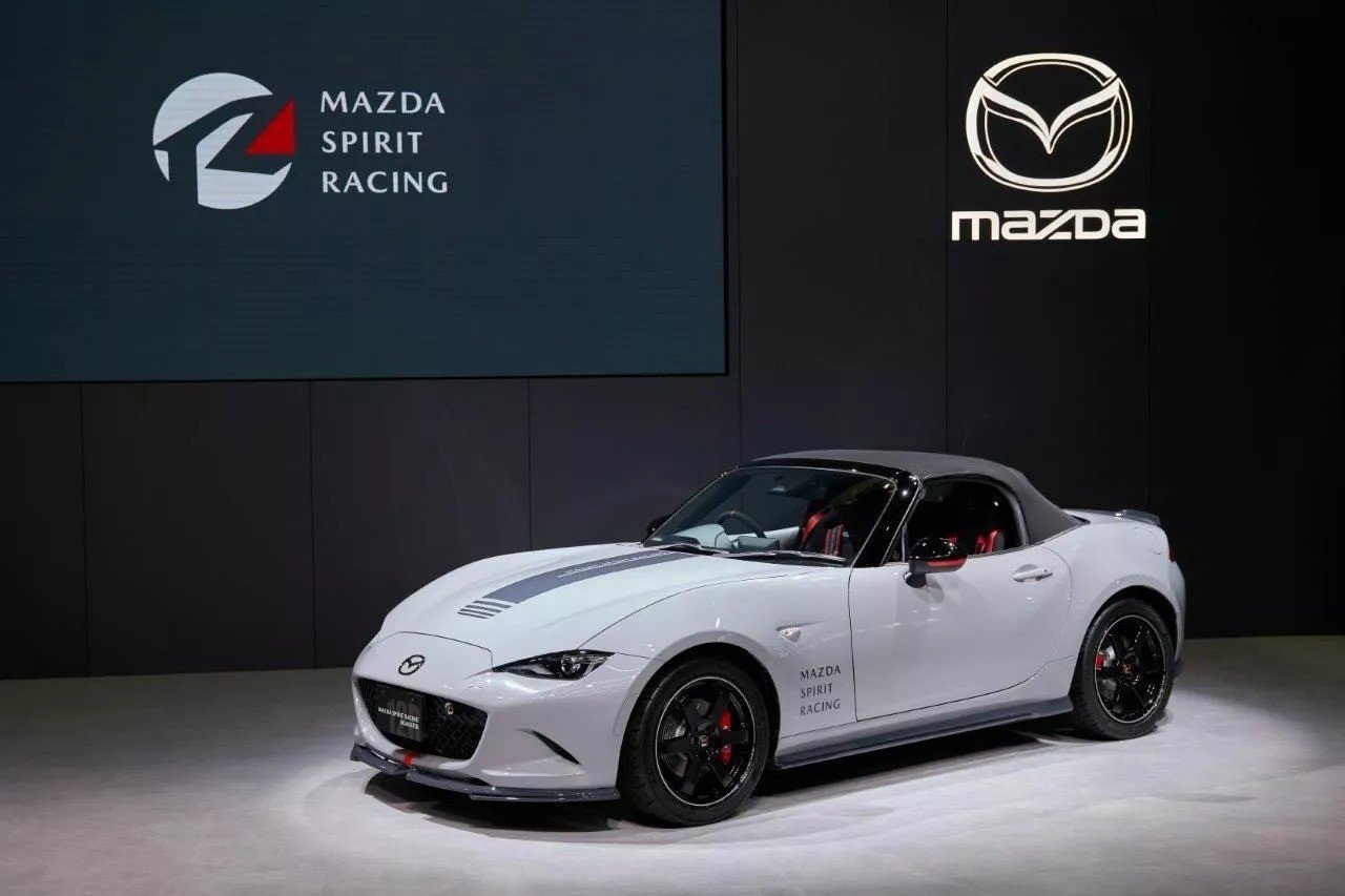 mazda-spirit-racing-mx-5-2.jpg