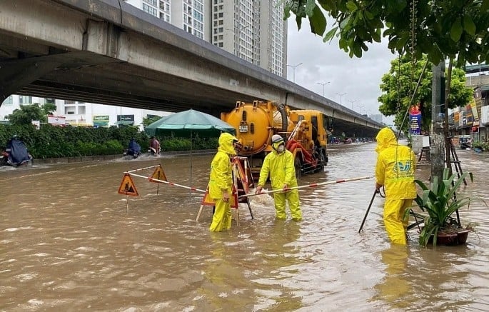 02-1762038415-ha-noi-siet-chat-cong-tac-quan-ly-van-hanh-he-thong-thoat-nuoc-cac-khu-do-thi.jpg