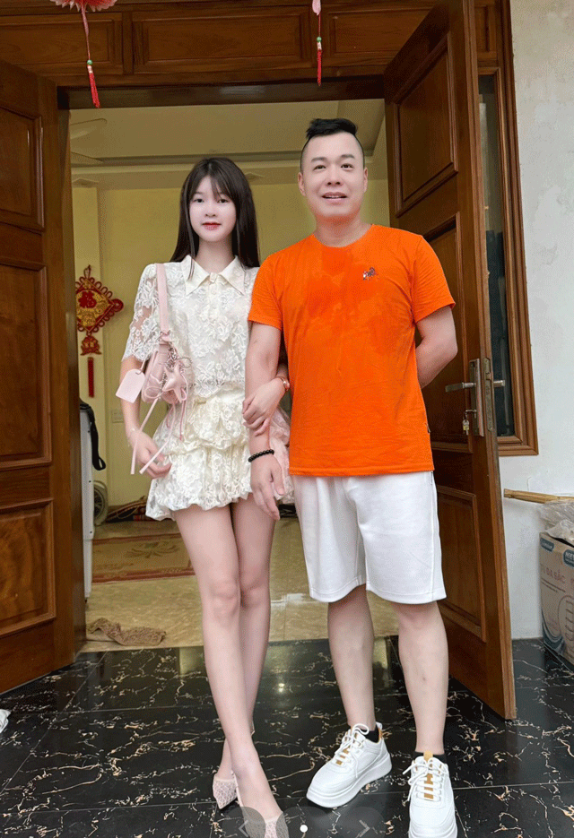 Vo-thu-4-kem-26-tuoi-cua-ton-bang-mang-thai-con-dau-long-sau-3-thang-yeu-duong-5