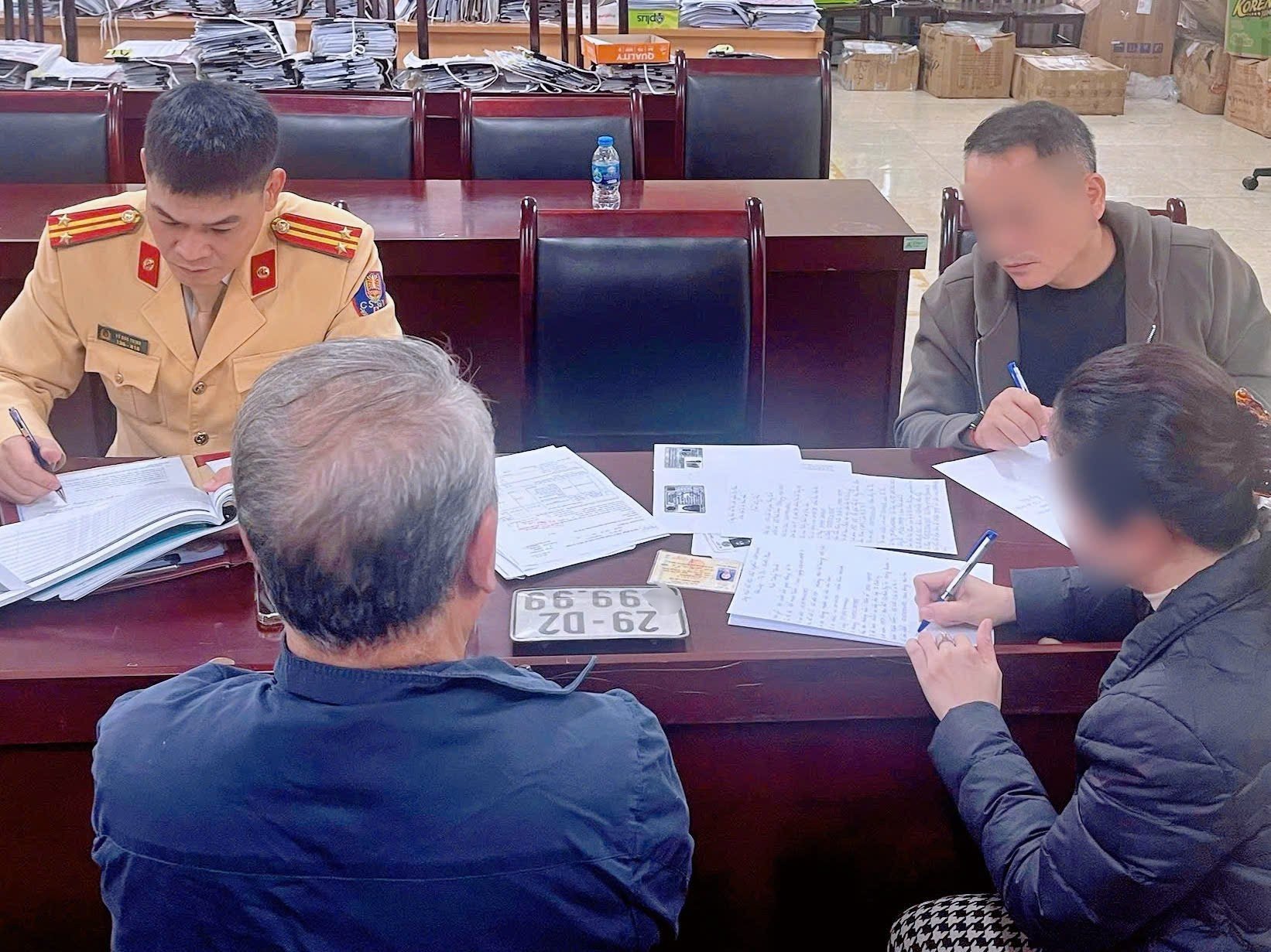 z7188655154552 6180fae3d6deca77c7021cd9a764aa3b 2495.jpg