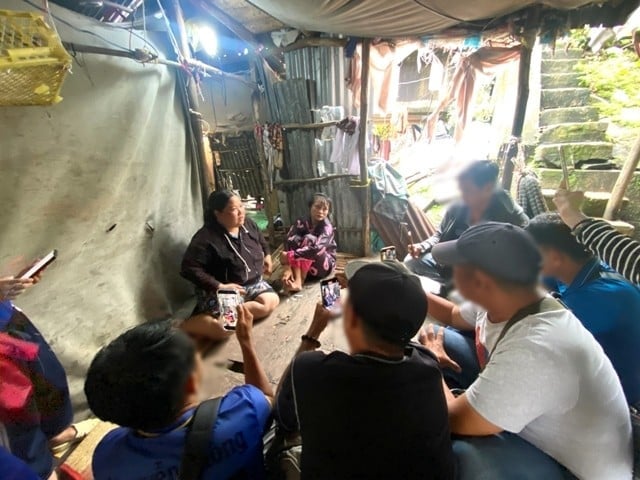 be-4-thang-tuoi-roi-xuong-kenh-2