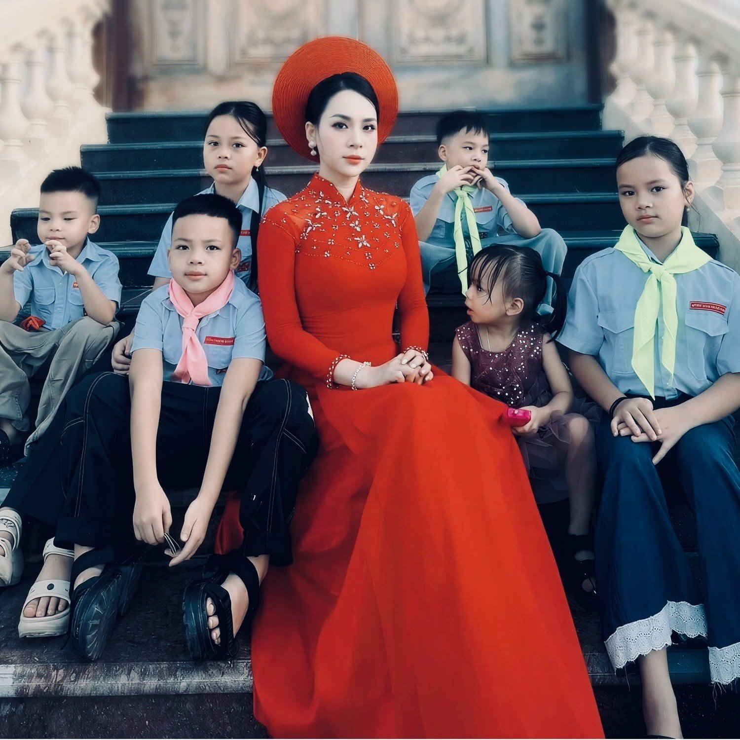 Mẹ 34 tuổi ở Nghệ An sinh 6 con, chồng đi làm xa một mình “cân” hết, chi phí nuôi con mới choáng- Ảnh 2.