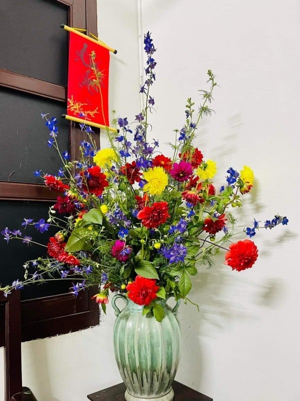 Hoa tươi ngày 29 Tết Nguyên đán: Đắt hơn thịt vẫn hút khách - Báo Công an Nhân dân điện tử