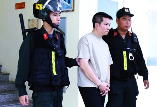 Xôn xao đoạn video Đoàn Di Băng ngồi xe lăn, thở oxy sau khi chồng bị bắt?- Ảnh 6.