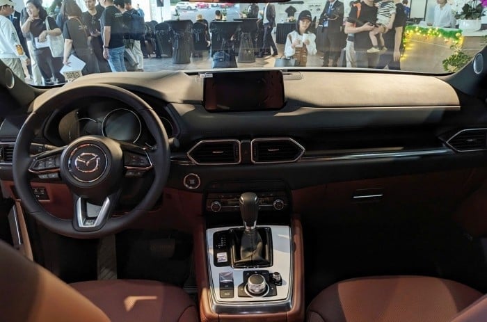 Mazda CX-8 ‘gây sốt’ với giá lăn bánh đầu tháng 10/2025 rẻ hơn hẳn Toyota Fortuner và Ford Everest ảnh 6