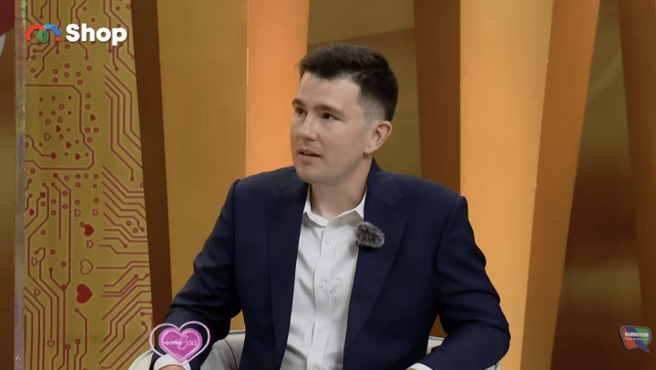 Yêu xa nửa vòng trái đất, chàng sinh viên Mỹ dồn hết học bổng để cưới vợ Việt - Ảnh 2.