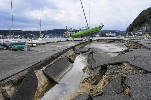 Động đất liên tiếp tại Hokkaido, lo ngại nguy cơ siêu động đất - Tuổi Trẻ Online