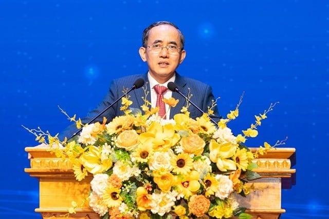 giao-su-ho-xuan-nang-3