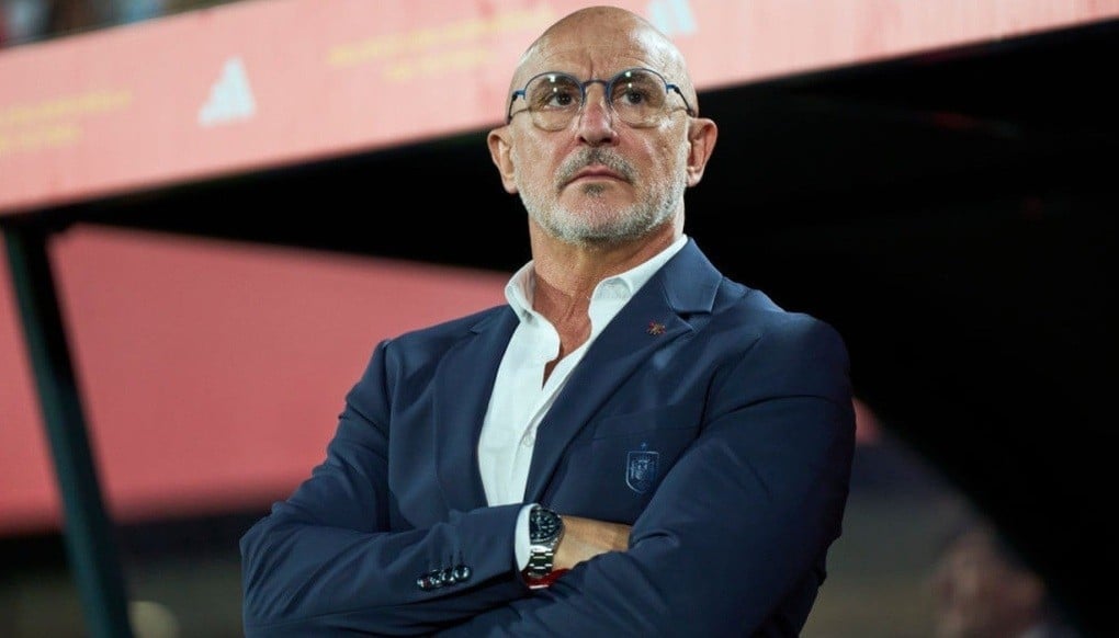 Lamine Yamal bất ngờ bị loại khỏi đội tuyển Tây Ban Nha, HLV trưởng bị sốc - 2