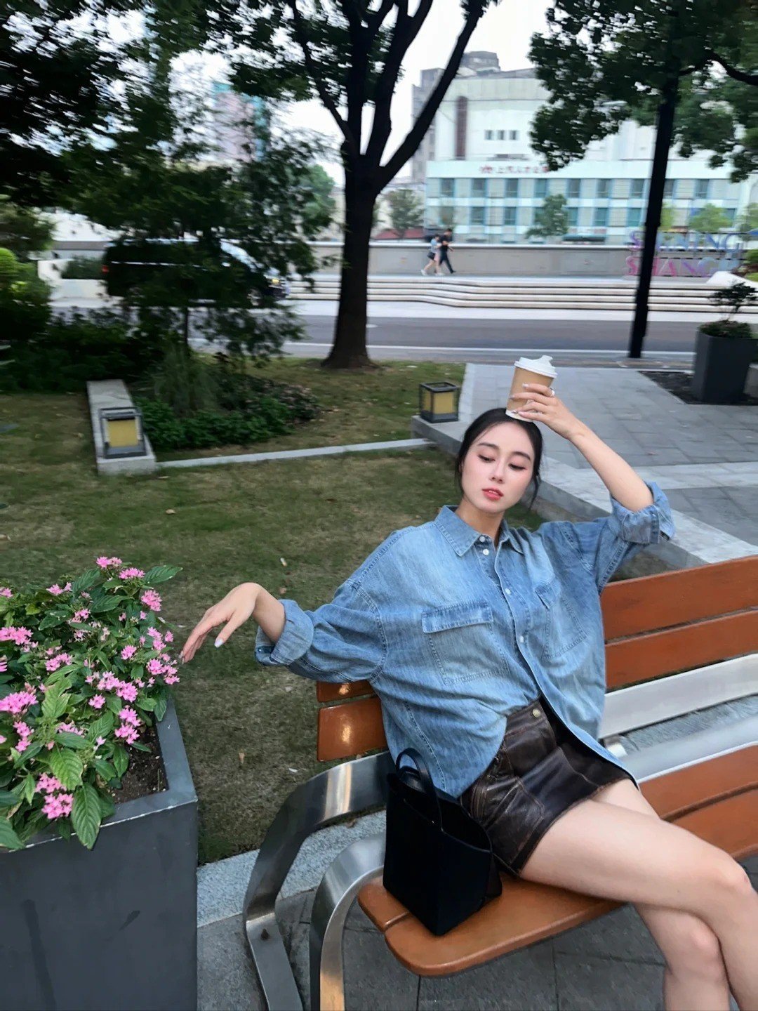 Chân dung cô giáo tiểu học có tài sản hơn 2.000 tỷ- Ảnh 13.