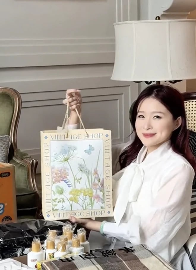 Rich kid Chao tro lai anh 1