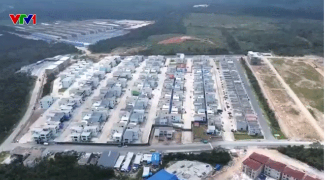 phoi-bay-toan-bo-cuoc-song-cua-ke-lua-dao-trong-duong-day-toi-pham-mang-co-muc-luong-800-trieu-thang-4