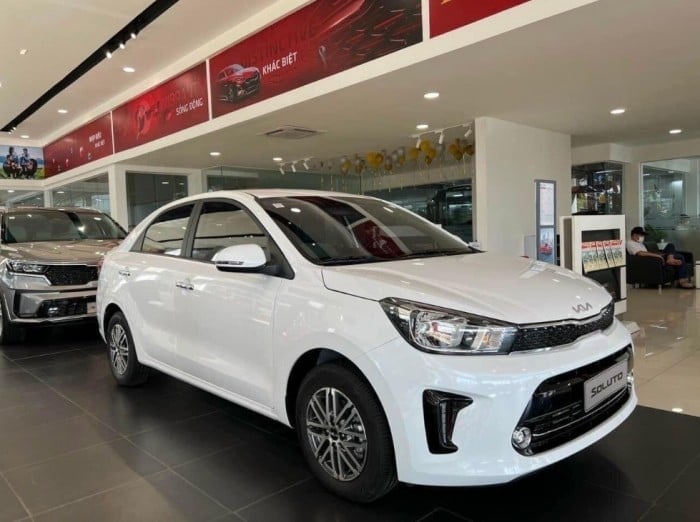 ‘Kỳ phùng địch thủ’ của Hyundai Accent có giá lăn bánh rẻ hơn cả Grand i10, quyết hạ gục Toyota Vios ảnh 1