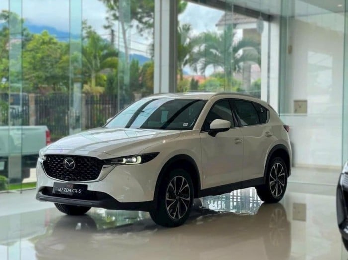 Cập nhật giá lăn bánh Mazda CX-5 giữa tháng 11/2025 ở mức rẻ ‘át vía’ Hyundai Tucson và Honda CR-V ảnh 2