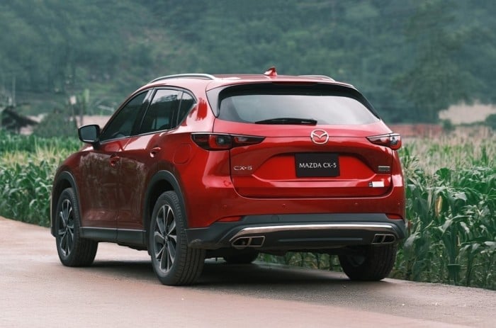 Cập nhật giá lăn bánh Mazda CX-5 giữa tháng 11/2025 ở mức rẻ ‘át vía’ Hyundai Tucson và Honda CR-V ảnh 3