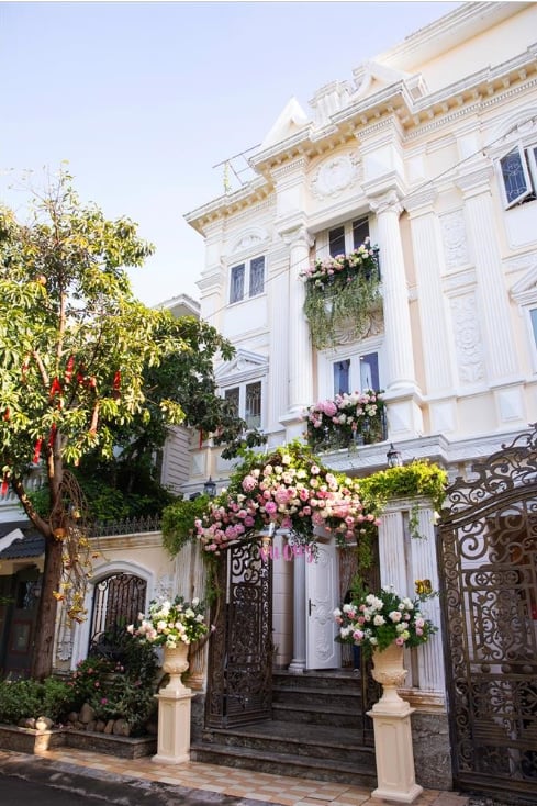 Minh-hang-giau-co-nao-can-canh-biet-thu-dat-vuon-o-tphcm-dong-nai-cua-nu-ca-si-gay-choang-1