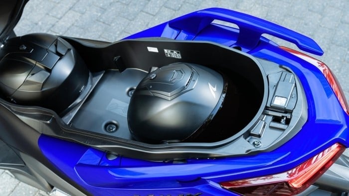 2026-Yamaha-XMAX125-7