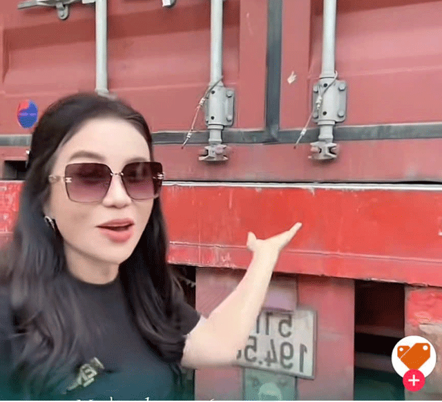 Phia-mialisa-vua-am-tham-lam-dieu-gay-tranh-cai-giua-luc-bi-phat-hien-nhap-my-pham-trung-quoc-ve-ban