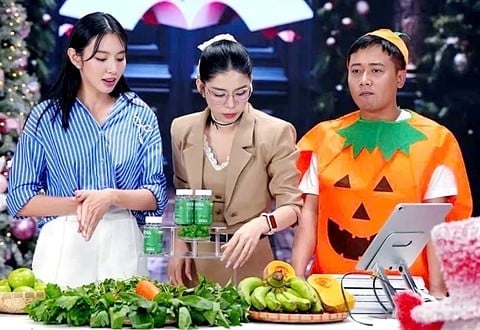 Ngày 19-11, xét xử hoa hậu Thùy Tiên, Quang Linh, Hằng Du Mục về tội lừa dối khách hàng - Tuổi Trẻ Online