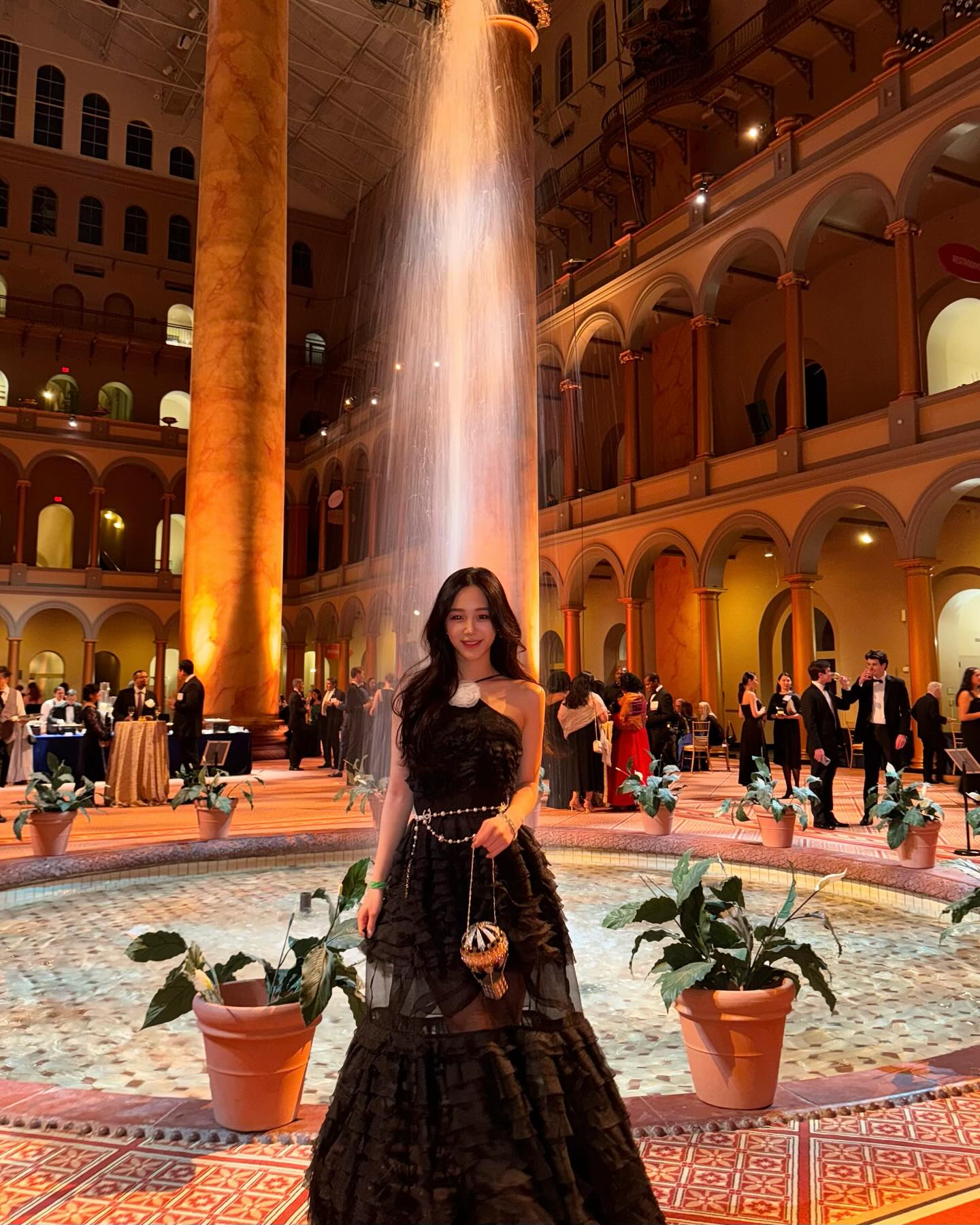 Thiên kim tiểu thư là bạn thân của công chúa Kpop: Visual tri thức nổi bật trong dàn chaebol- Ảnh 10.