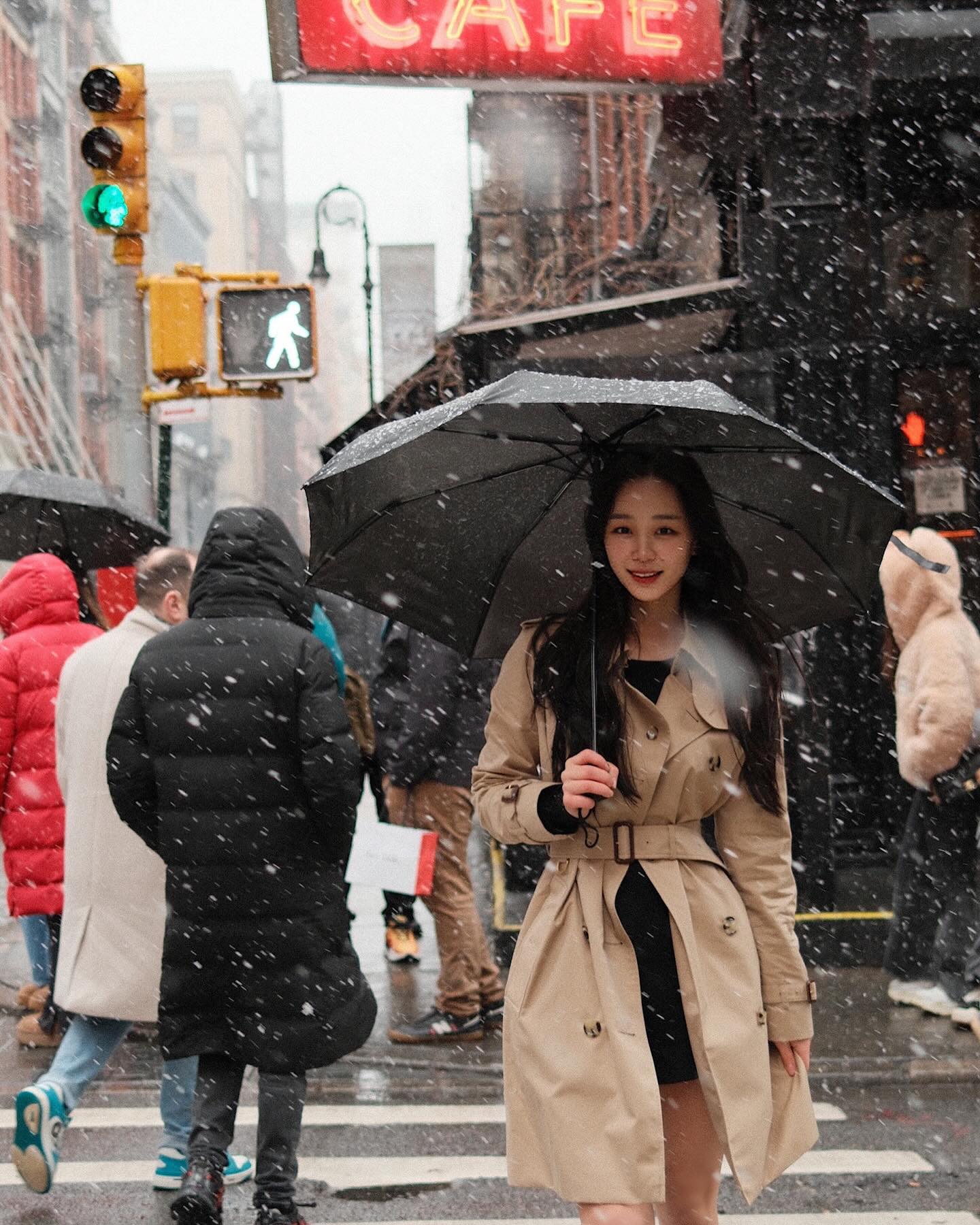 Thiên kim tiểu thư là bạn thân của công chúa Kpop: Visual tri thức nổi bật trong dàn chaebol- Ảnh 19.