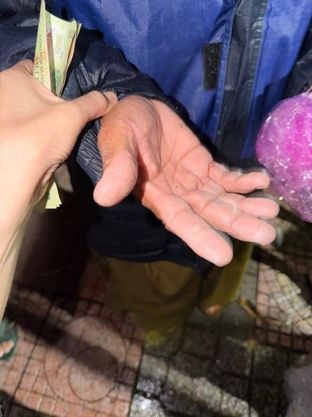 ban-ca-bi-mat-tien-2