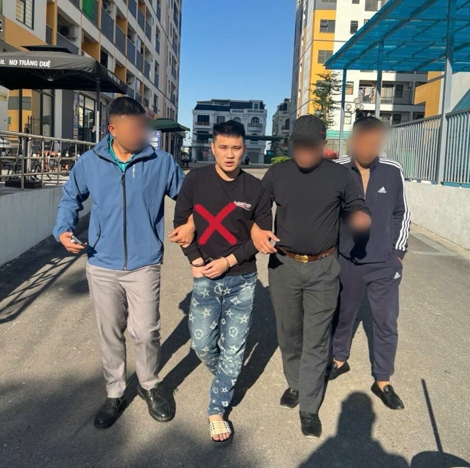 Đối tượng Lường Văn Cường bị lực lượng chức năng bắt giữ