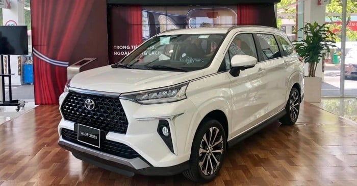 Giá lăn bánh Toyota Veloz Cross cuối tháng 11/2025 ‘rẻ khó cưỡng’, đe dọa hạ gục Mitsubishi Xpander ảnh 3