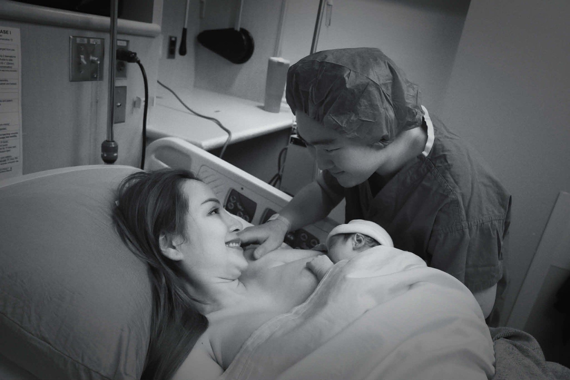 Hoa hậu Diễm Hương sinh con cho chồng 3- Ảnh 1.