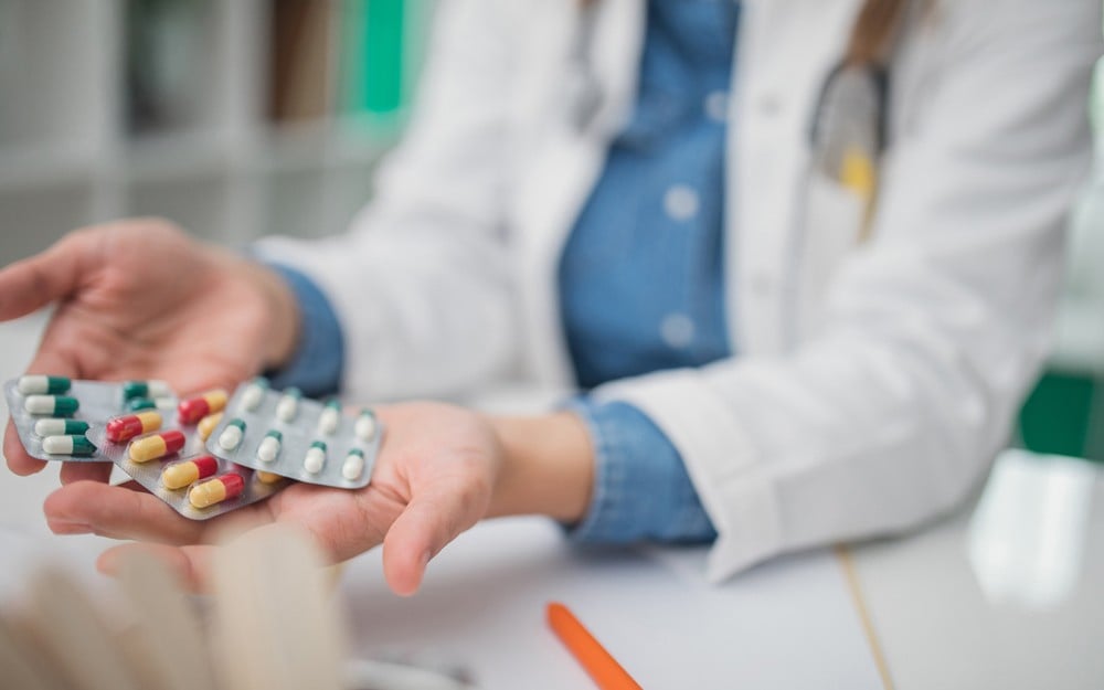 Sử dụng thuốc không theo chỉ định của bác sĩ là nguyên nhân phổ biến dẫn đến kháng thuốc