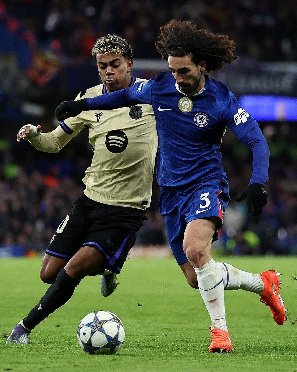 Cucurella Lamine Yamal UEFA.jpg