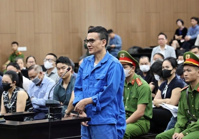 Bị cáo Vũ Phong trong phiên tòa đầu tháng 11 liên quan vụ đánh bạc triệu USD ở khách sạn Pullman.