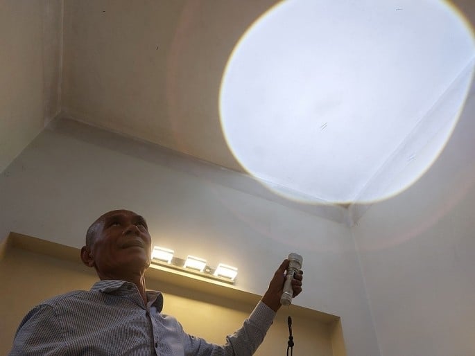 Lắp máy cắt, chặt công nghiệp trong khu dân cư khiến hàng xóm nứt nhà