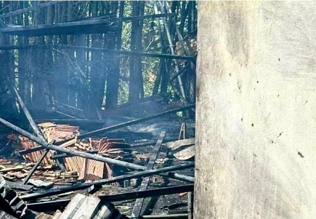 Camera-ghi-lai-vu-no-lon-trong-can-nha-o-tpchmc-khien-nguoi-dan-ong-tu-vong-hien-truong-gay-am-anh-4