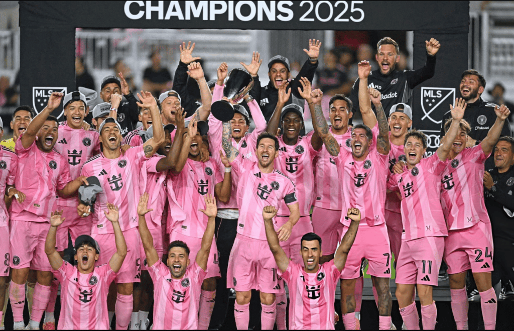 Messi lập kỷ lục kiến tạo vĩ đại nhất lịch sử bóng đá