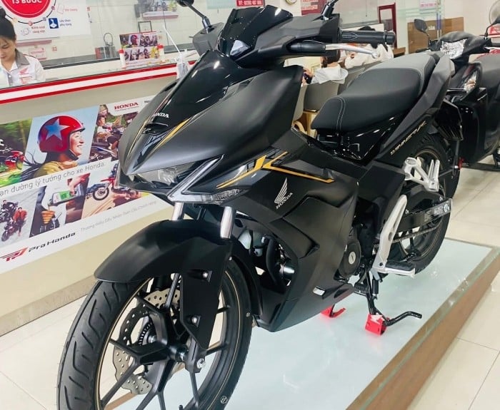 gia-xe-honda-winner-r