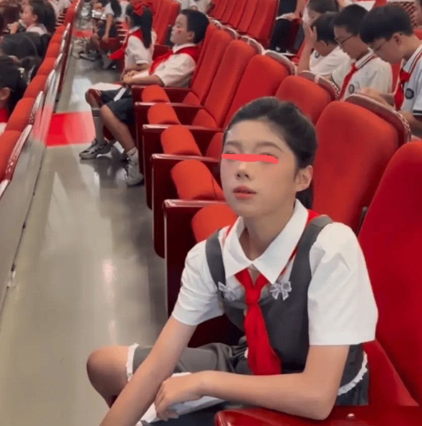 Đây mà là học sinh tiểu học à?- Ảnh 1.