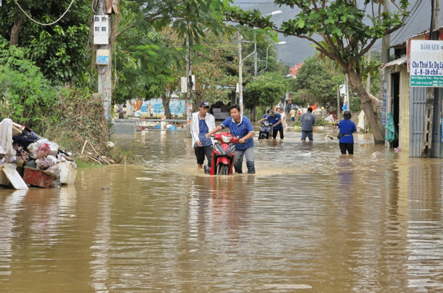 Ly-do-nha-trang-ngap-sau-lan-4-nguoi-dan-met-moi-vi-phai-chong-lu-4-lan-trong-gan-1-thang-6