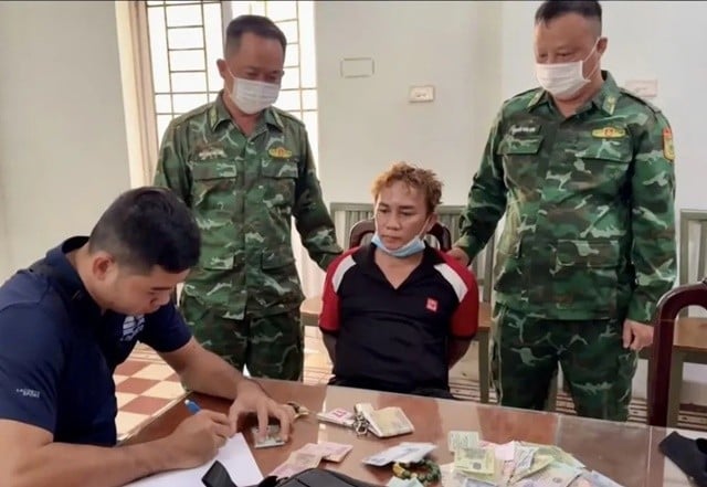 lai-o-to-tong-em-gai-3