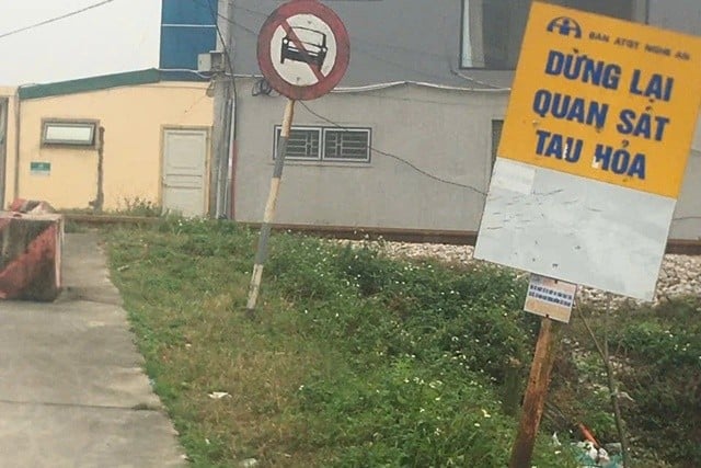 tau_hoa_ham_phanh_cuu_oto_mac_ket_1_11zon