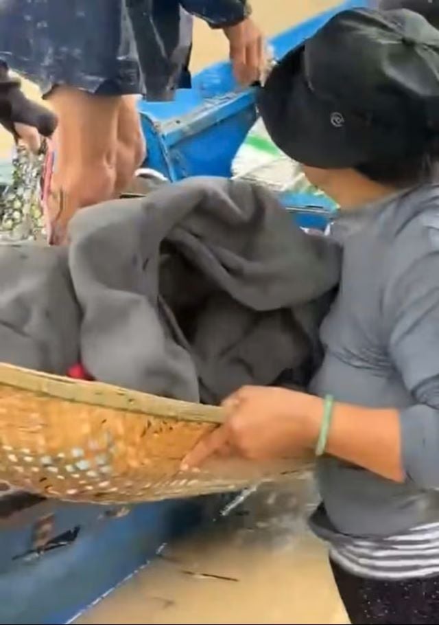 lanh-dao-so-y-te-dak-lak-xin-loi-me-va-be-so-sinh2-rs