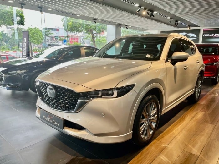 Cập nhật giá lăn bánh Mazda CX-5 đầu tháng 12/2025 ‘rẻ hiếm có’, đả bại Hyundai Tucson và Honda CR-V ảnh 1