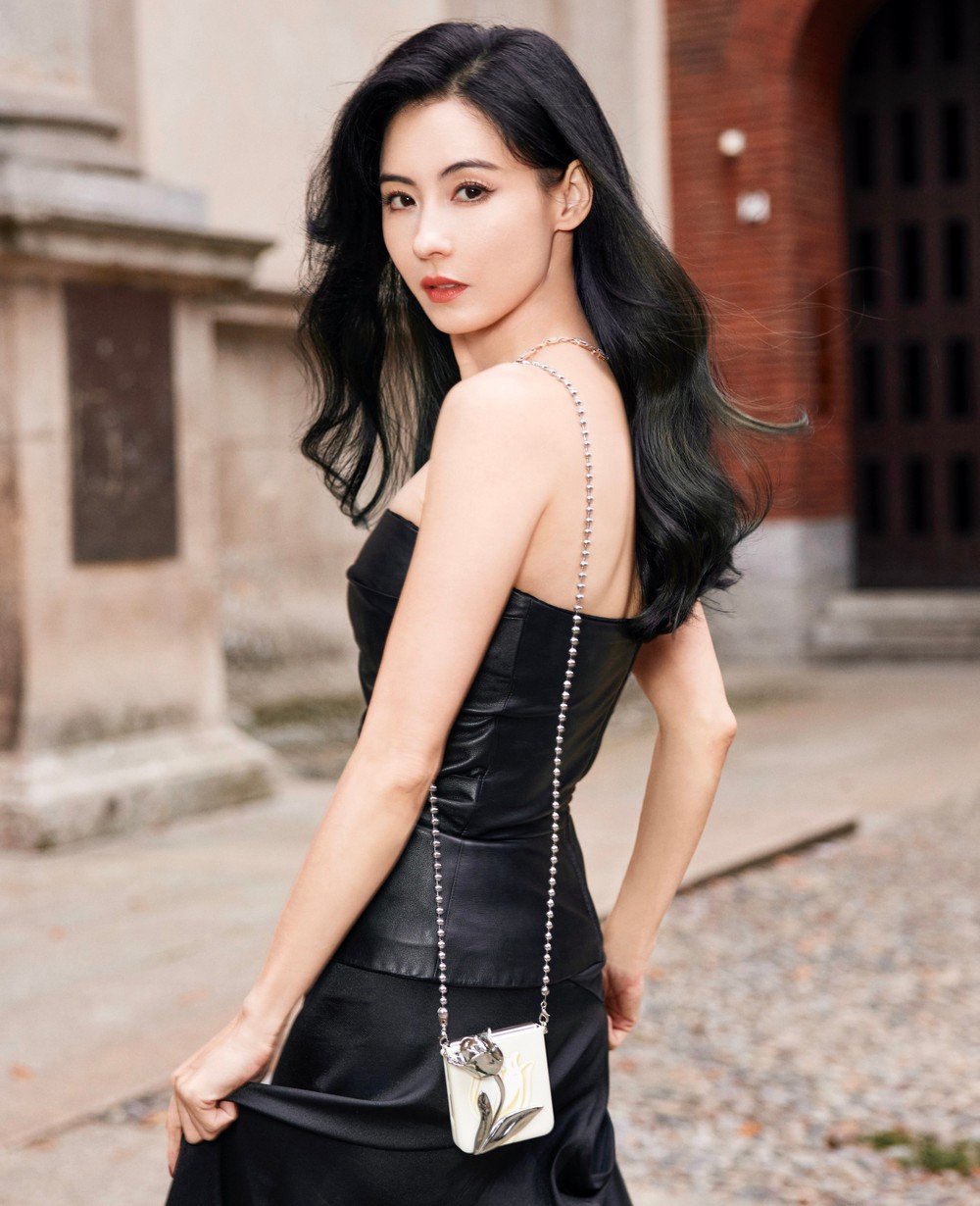 Trương Bá Chi thừa nhận mắc bệnh lạ, sống phụ thuộc vào người quản lý- Ảnh 3.