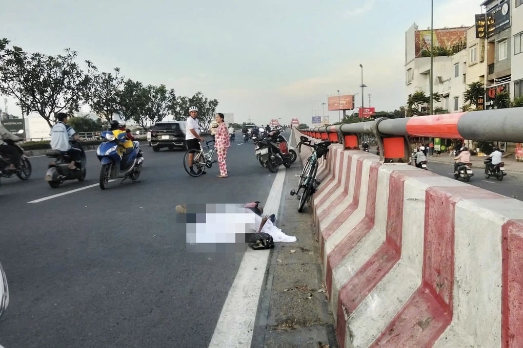 09-1765248949-nguoi-dan-ong-tu-vong-giua-duong-khi-dang-dap-xe-tap-the-duc.webp