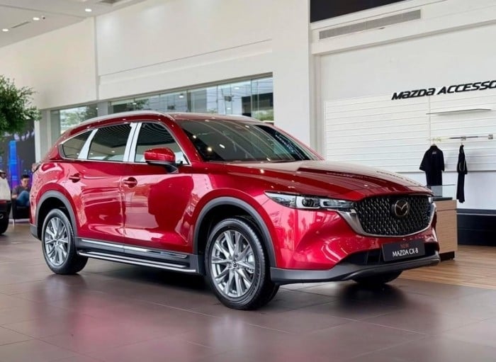 Mazda CX-8 hạ giá lăn bánh ‘chạm đáy’ đầu tháng 12/2025, ‘phế truất’ Ford Everest và Toyota Fortuner ảnh 2