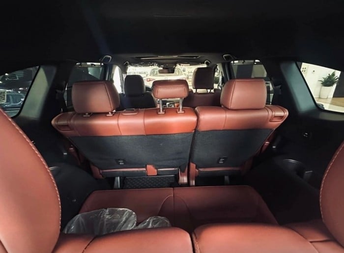 Mazda CX-8 hạ giá lăn bánh ‘chạm đáy’ đầu tháng 12/2025, ‘phế truất’ Ford Everest và Toyota Fortuner ảnh 6