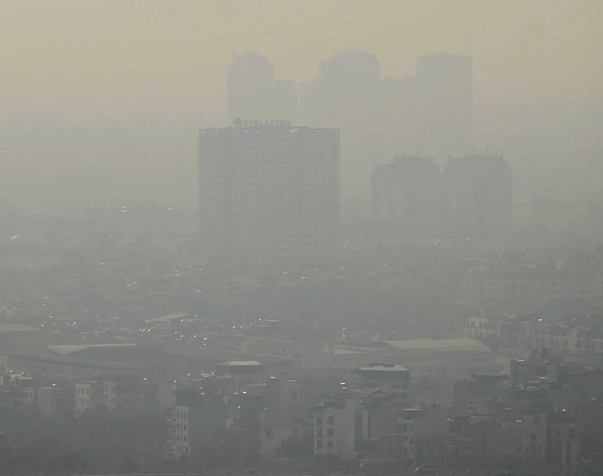 11-1765423751-sang-nay-ha-noi-dung-dau-the-gioi-ve-o-nhiem-khong-khi-aqi-cham-nguong-tim.jpg